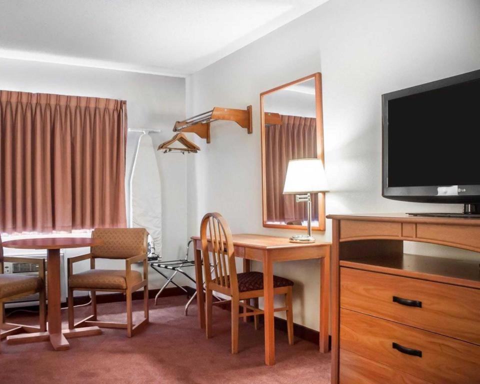 Econo Lodge Ithaca Exterior foto